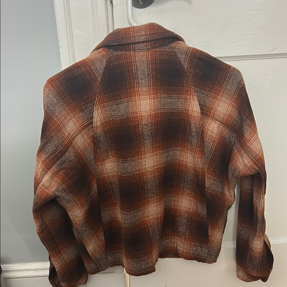 Flannel Crop Shirt-Jacket in Plaid - Picture 5 of 10